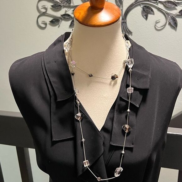 Premier Designs Elegant  “Ice Crystals Silver and Clear Beaded Necklace #PDNK1 - Picture 11 of 12